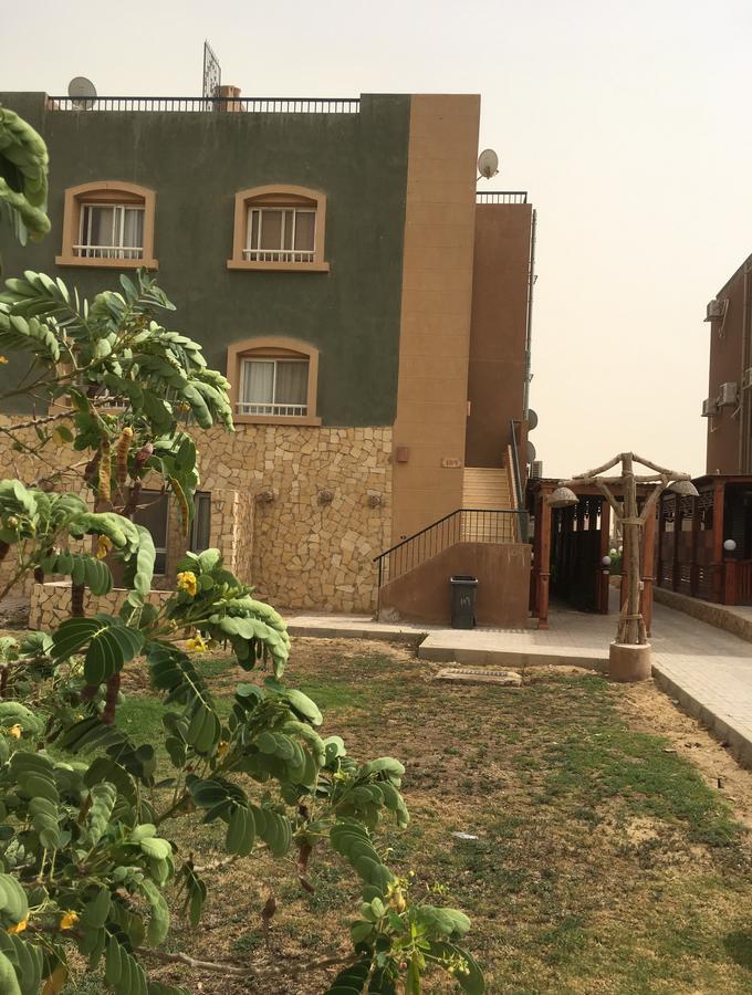 Chalet Marina Wadi Degla Families Only Pool View 2Nd Floor 6 Adults Ain Sukhna Dış mekan fotoğraf